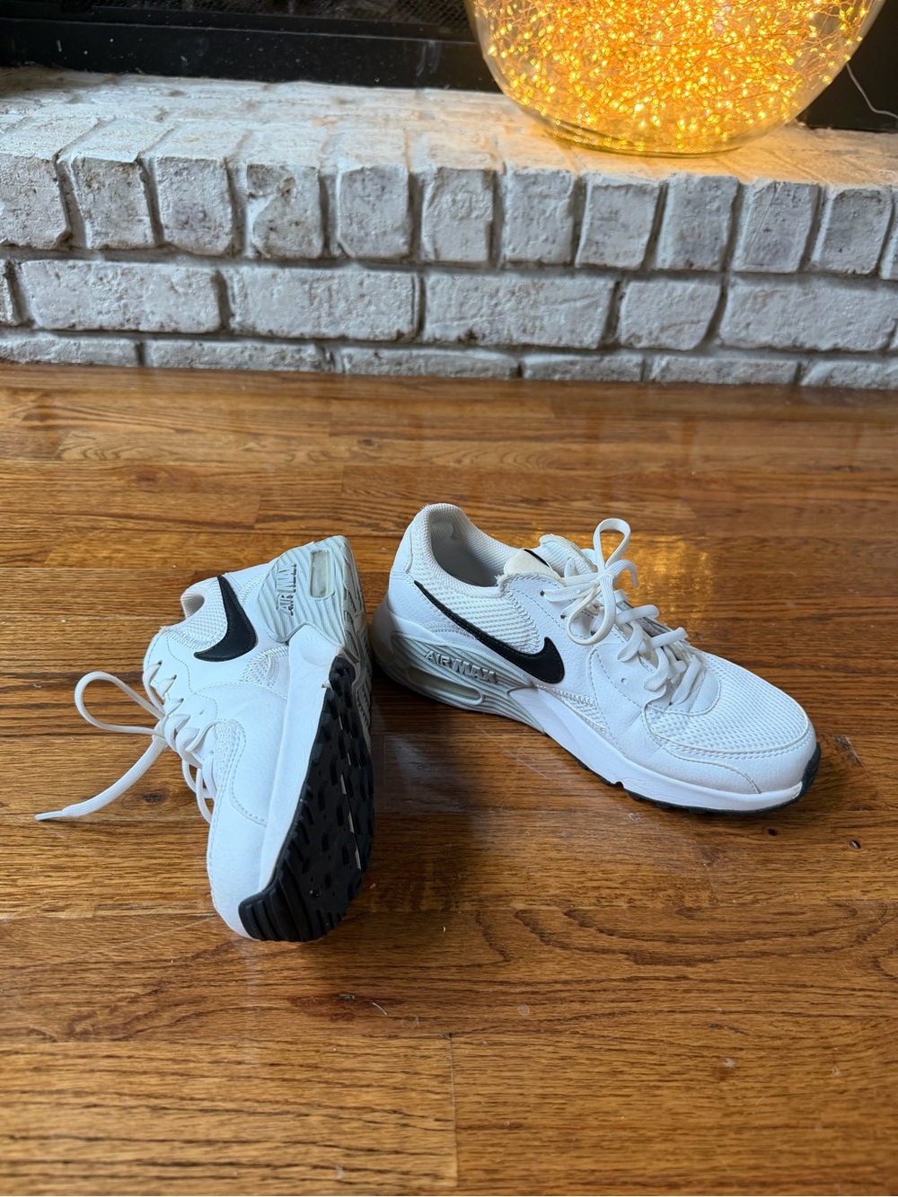 Women’s Nike Air Max size 7.5